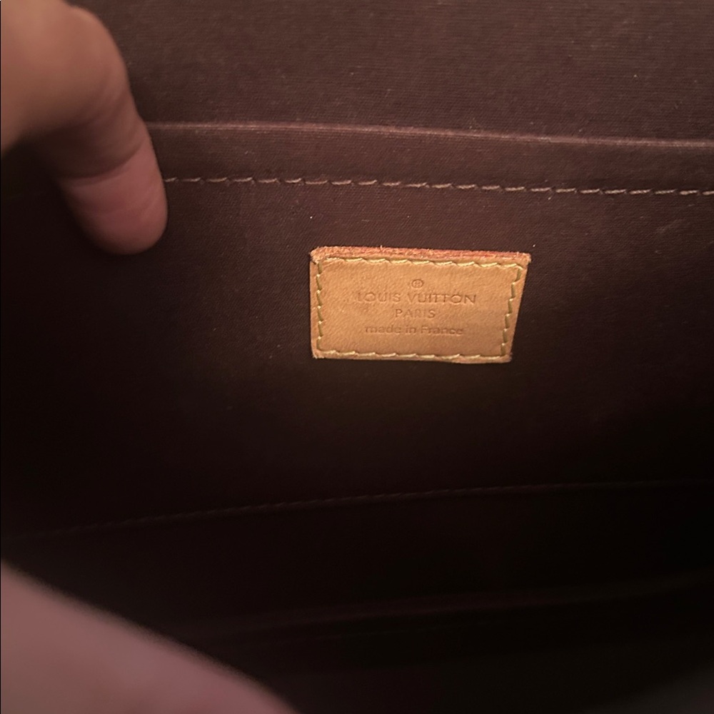 Louis Vuitton Vernis Miranda In Rouge Fauviste bag - Picture 14 of 17